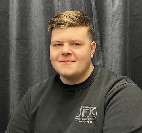 Leo Nilsson Montör +46 70 876 68 12