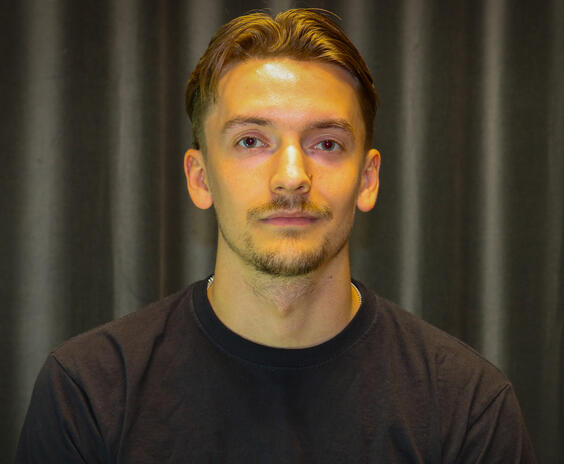 Melvin Lindberg Montör +46 73 852 67 30