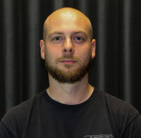 Tobias Pettersson Montör +46 70 092 77 44